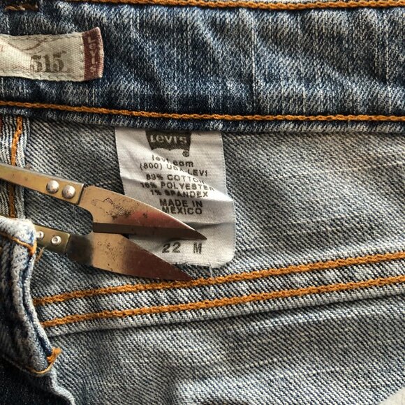 Levis 515 Boot Cut Jeans, Size 22M - Picture 10 of 12